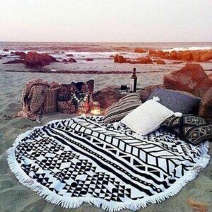 DSW Brand New Beach blanket - color blue